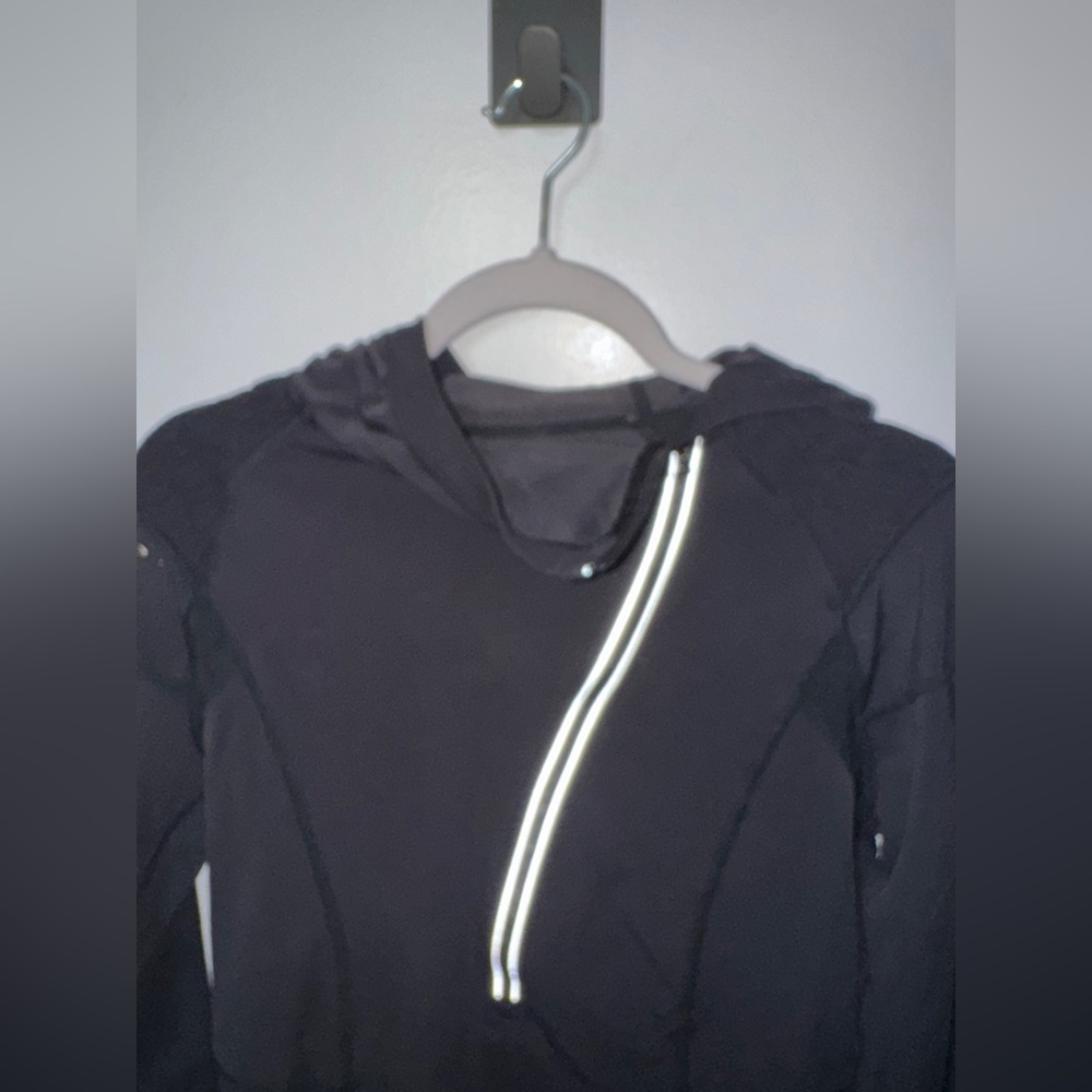 Lululemon Run Track Time Jacket - Picture 4 of 9